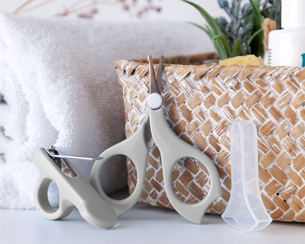 Tijeras y cortauñas